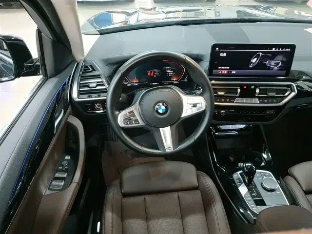 BMW X3 — Фото автомобиля 10