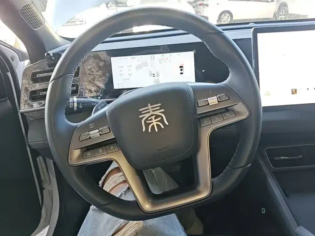 BYD Qin L — Фото автомобиля 10