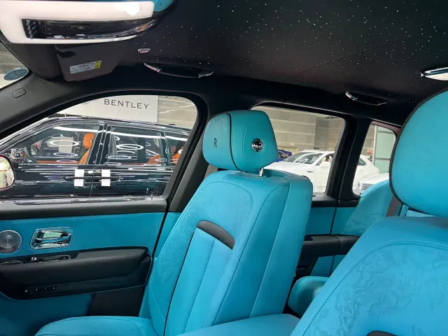 Rolls-Royce Cullinan — Фото автомобиля 15