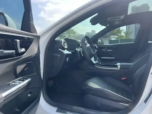 Mercedes-Benz C-Class — Фото автомобиля 4
