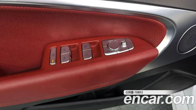 Genesis G70 — Фото автомобиля 23