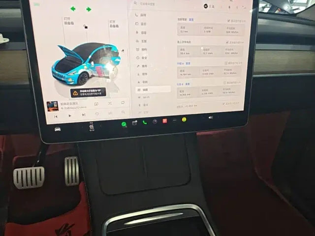 Tesla Model Y — Фото автомобиля 12