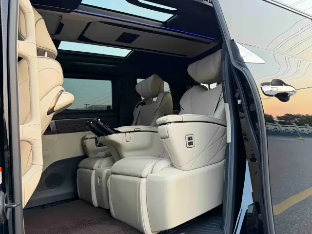 Toyota Vellfire — Фото автомобиля 10