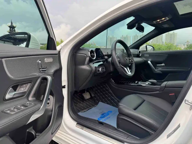 Mercedes-Benz A-Class — Фото автомобиля 7