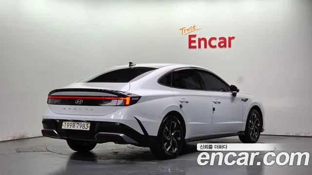 Hyundai Sonata — Фото автомобиля 2