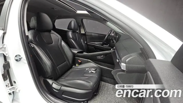 Hyundai Avante CN7 — Фото автомобиля 16
