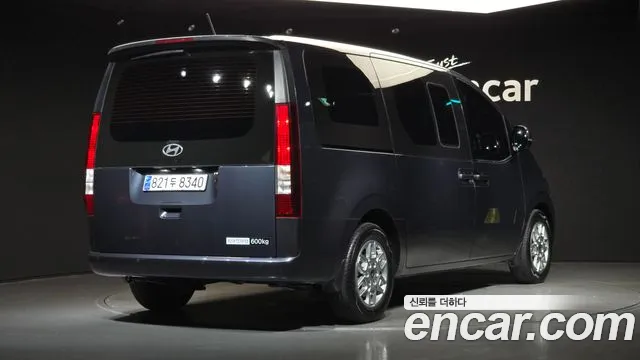 Hyundai Staria — Фото автомобиля 2