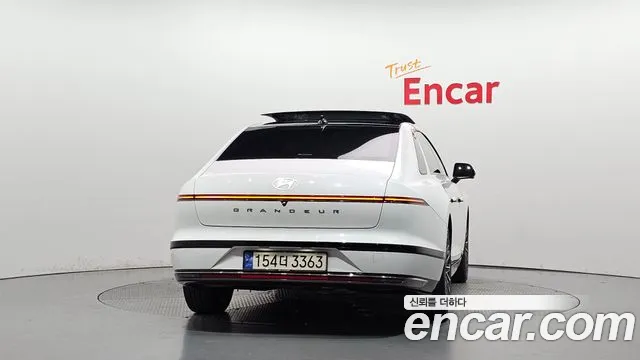 Hyundai Grandeur GN7 — Фото автомобиля 4