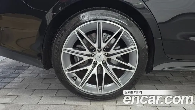 Фотография автомобиля — Mercedes-Benz AMG GT