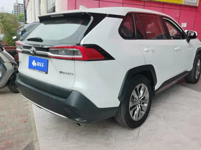 Toyota Wildlander — Фото автомобиля 3