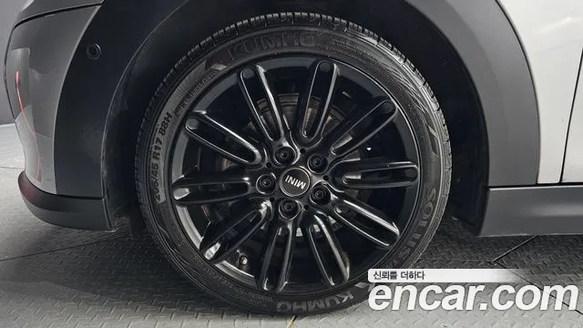 MINI Cooper — Фото автомобиля 5