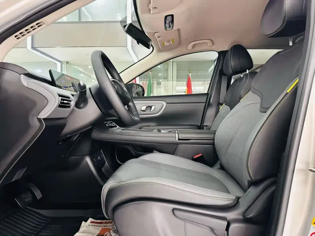 Changan Qiyuan Q05 — Фото автомобиля 3