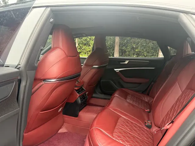 Audi A7L — Фото автомобиля 5