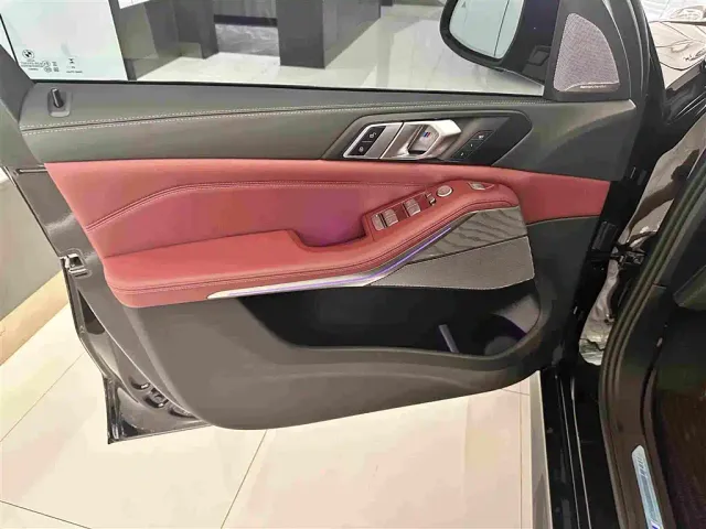 BMW X5 — Фото автомобиля 6