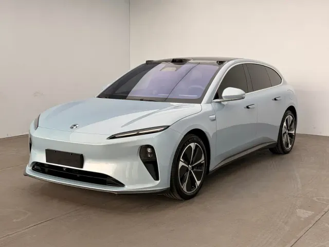 Фотография автомобиля — Nio ET5 Touring