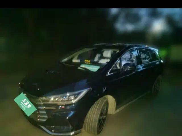 BYD Song MAX — Фото автомобиля 22