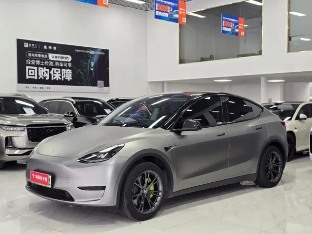 Фотография автомобиля — Tesla Model Y