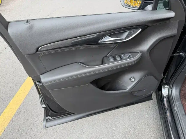 Buick Envision Plus — Фото автомобиля 6