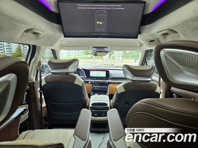 Kia Carnival Generation 4 — Фото автомобиля 10