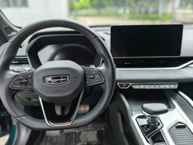 Geely Xingrui — Фото автомобиля 9