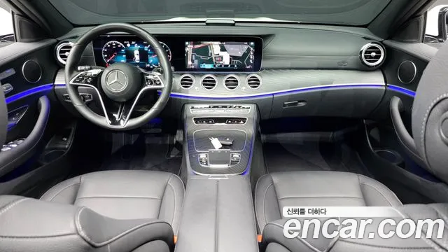 Mercedes-Benz E-Class — Фото автомобиля 6