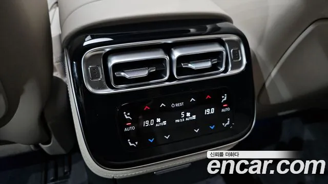 Mercedes-Benz S-Class S-класс W223 — Фото автомобиля 22