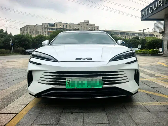 BYD Seal — Фото автомобиля 3