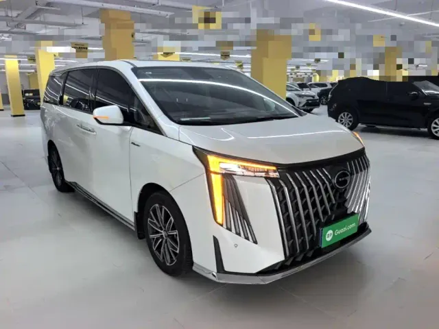 GAC Trumpchi M8 — Фото автомобиля 3