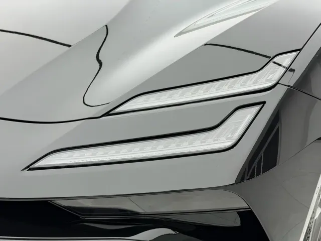 Lotus Emeya — Фото автомобиля 6