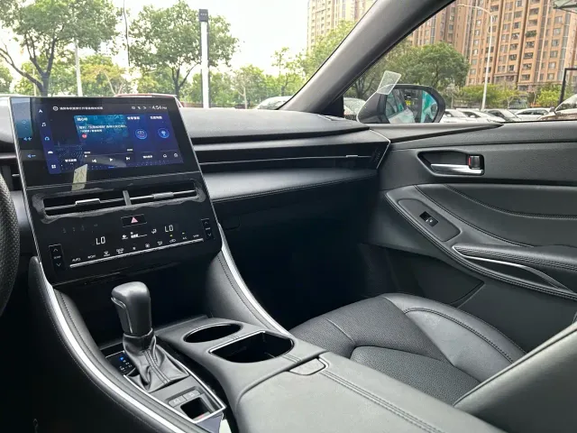 Toyota Avalon — Фото автомобиля 19