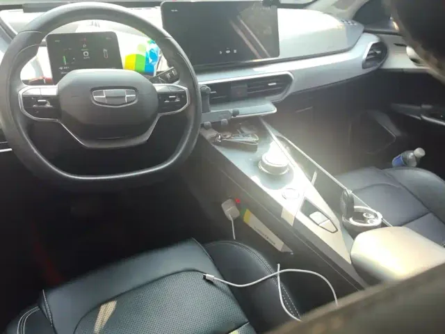 Geely Geometry A — Фото автомобиля 12