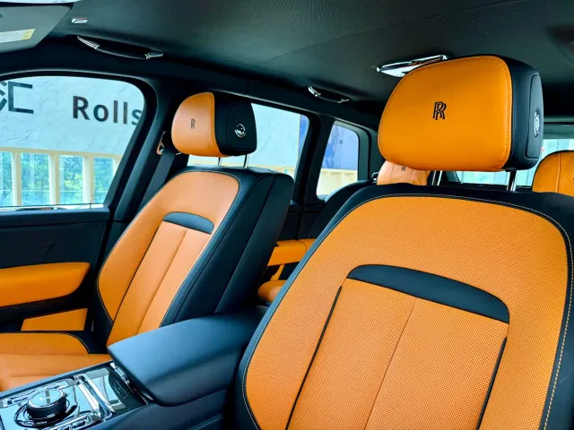 Rolls-Royce Cullinan — Фото автомобиля 7