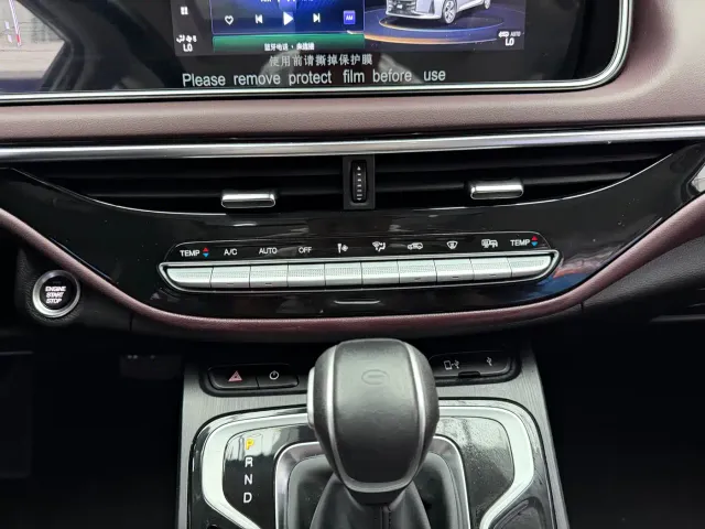 GAC Trumpchi M6 — Фото автомобиля 16