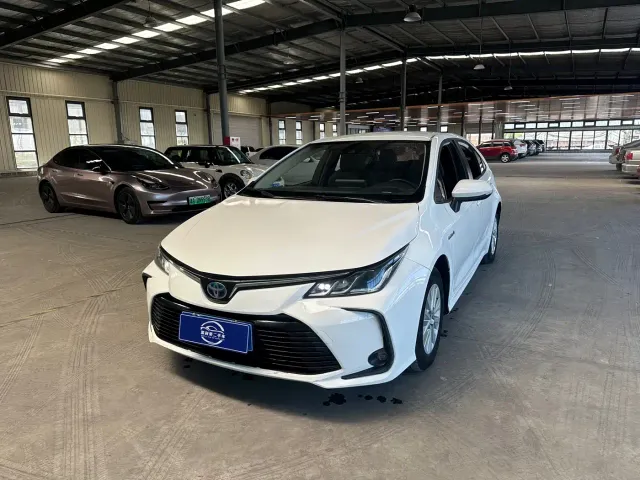 Фотография автомобиля — Toyota Corolla