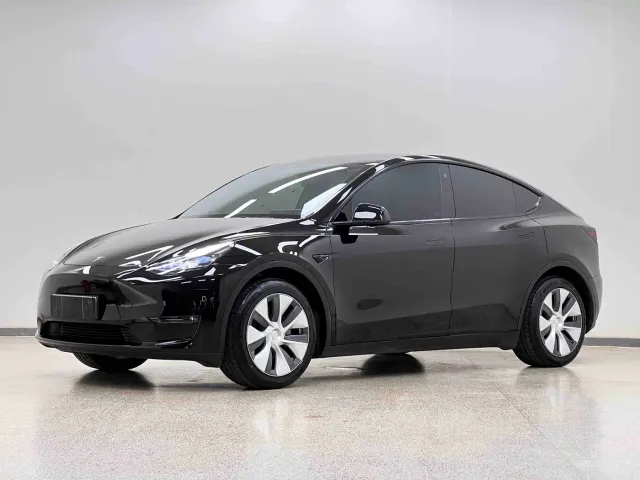 Фотография автомобиля — Tesla Model Y