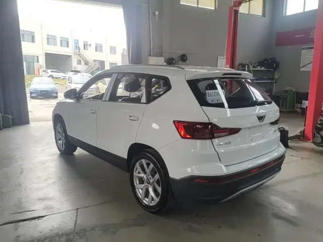 Jetta VS5 — Фото автомобиля 4