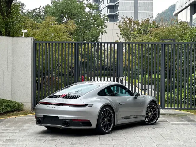 Porsche 911 — Фото автомобиля 4