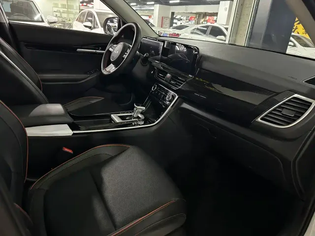 Kia Seltos — Фото автомобиля 7