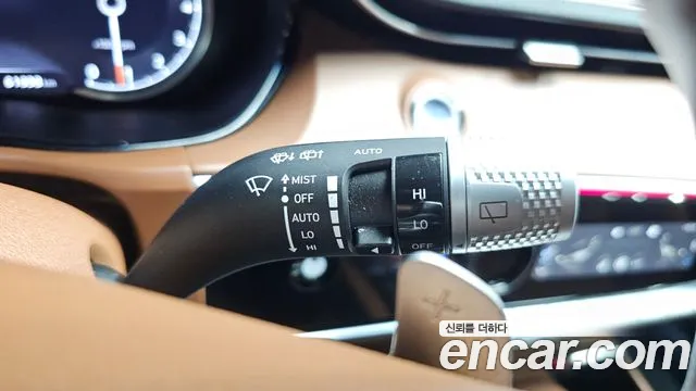 Genesis GV70 — Фото автомобиля 19