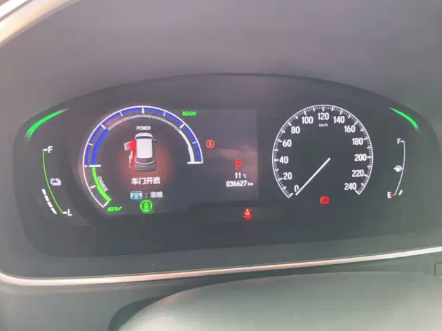 Honda Odyssey — Фото автомобиля 11