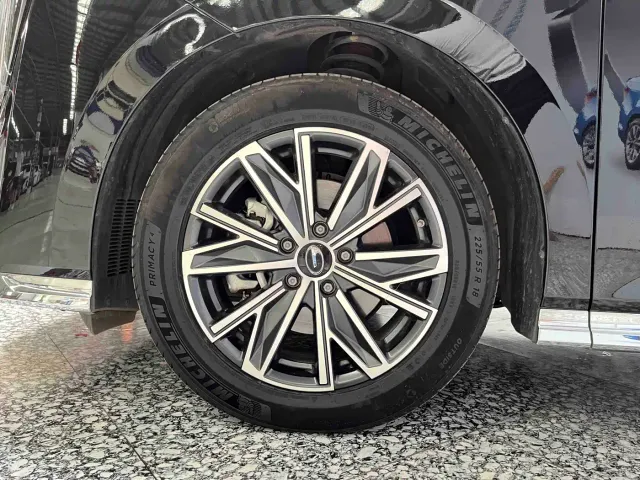 GAC Trumpchi M8 — Фото автомобиля 15