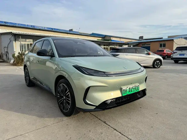 Arcfox T1 — Фото автомобиля 3
