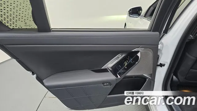 BMW 7-Series 7 серия (G70) 740i xDrive M Sport — Фото автомобиля 24