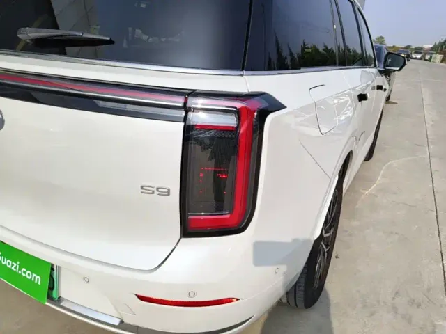 GAC Trumpchi Xiangwang S9 — Фото автомобиля 7