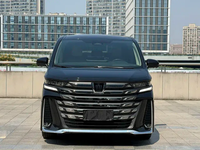 Toyota Vellfire — Фото автомобиля 2