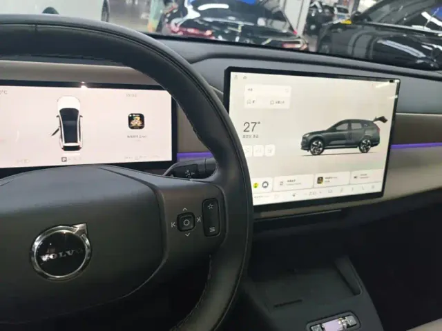 Volvo Volvo XC70 Plug-in Hybrid 2025 Standard — Фото автомобиля 13