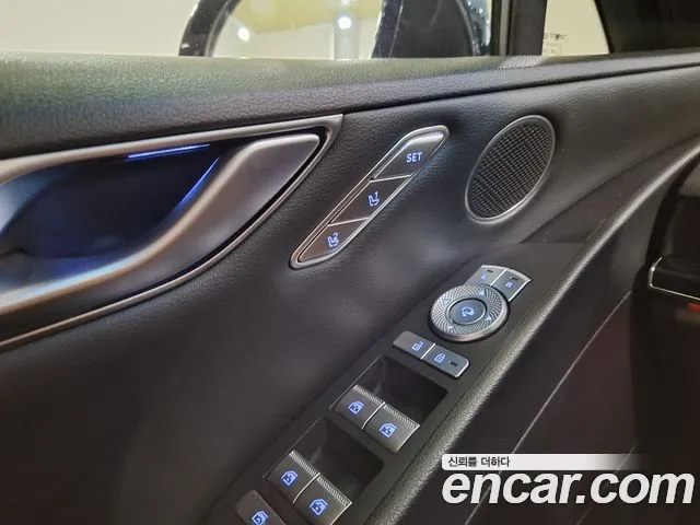 Genesis G80 RG3 — Фото автомобиля 14