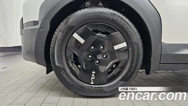 Kia PV5 — Фото автомобиля 5
