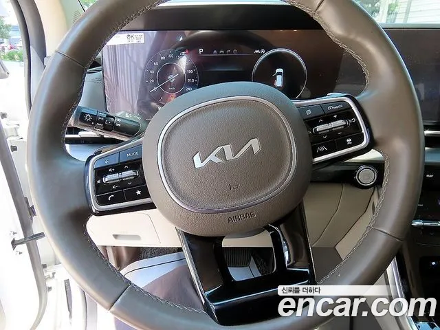 Kia Canival Carnival 4 поколение Дизель 9 мест Signature — Фото автомобиля 9