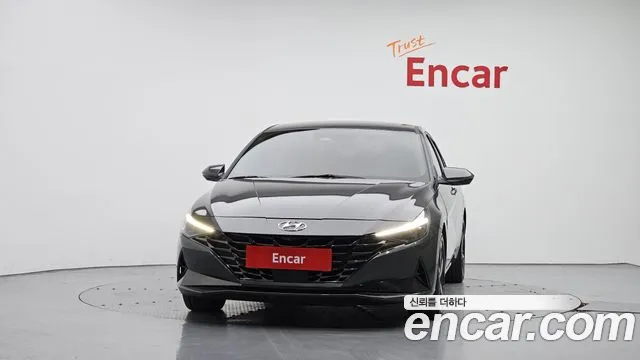 Hyundai Avante CN7 — Фото автомобиля 3